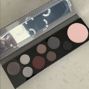 Mac Eyeshadow and Highlight Palette